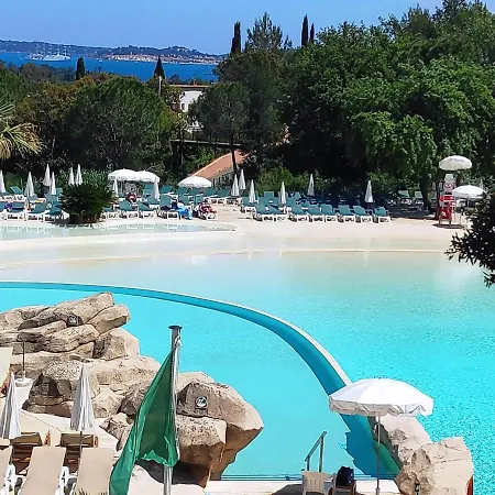 Les Restanques Les Lavandes 2016 * Grimaud
